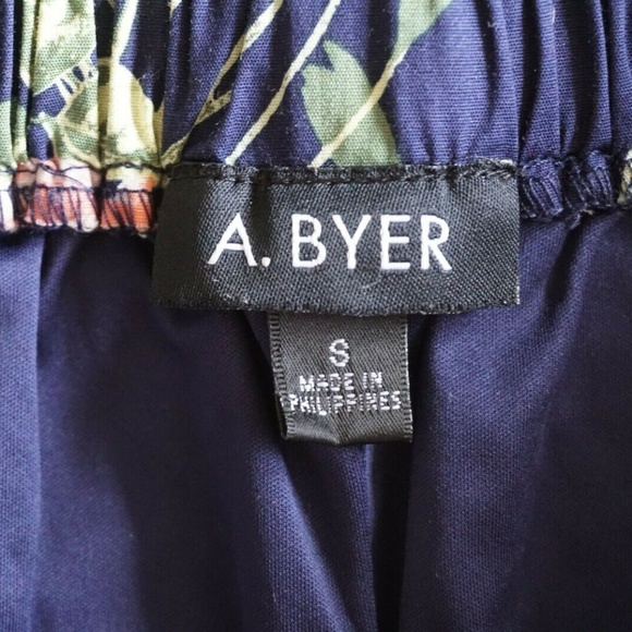 A. Byer Floral Short Blue Sleeve Dress Small - Picture 5 of 6